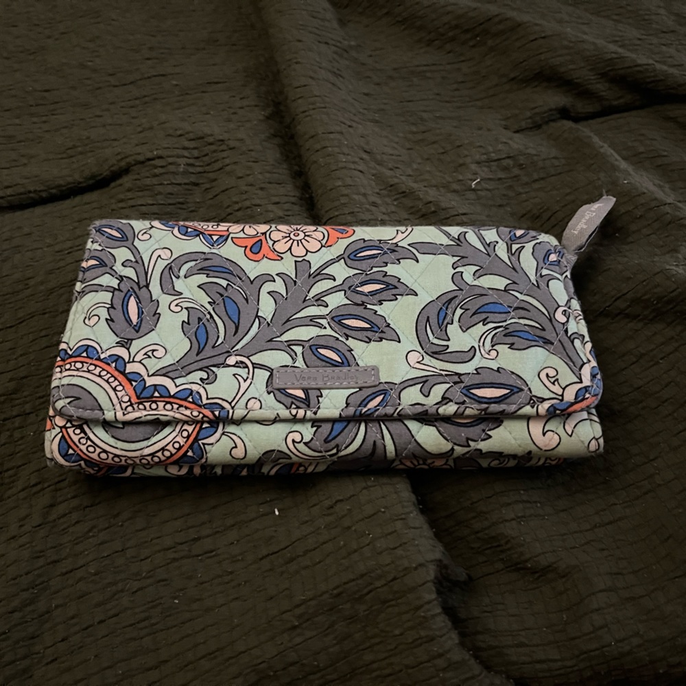 Vera Bradley wallet light blue